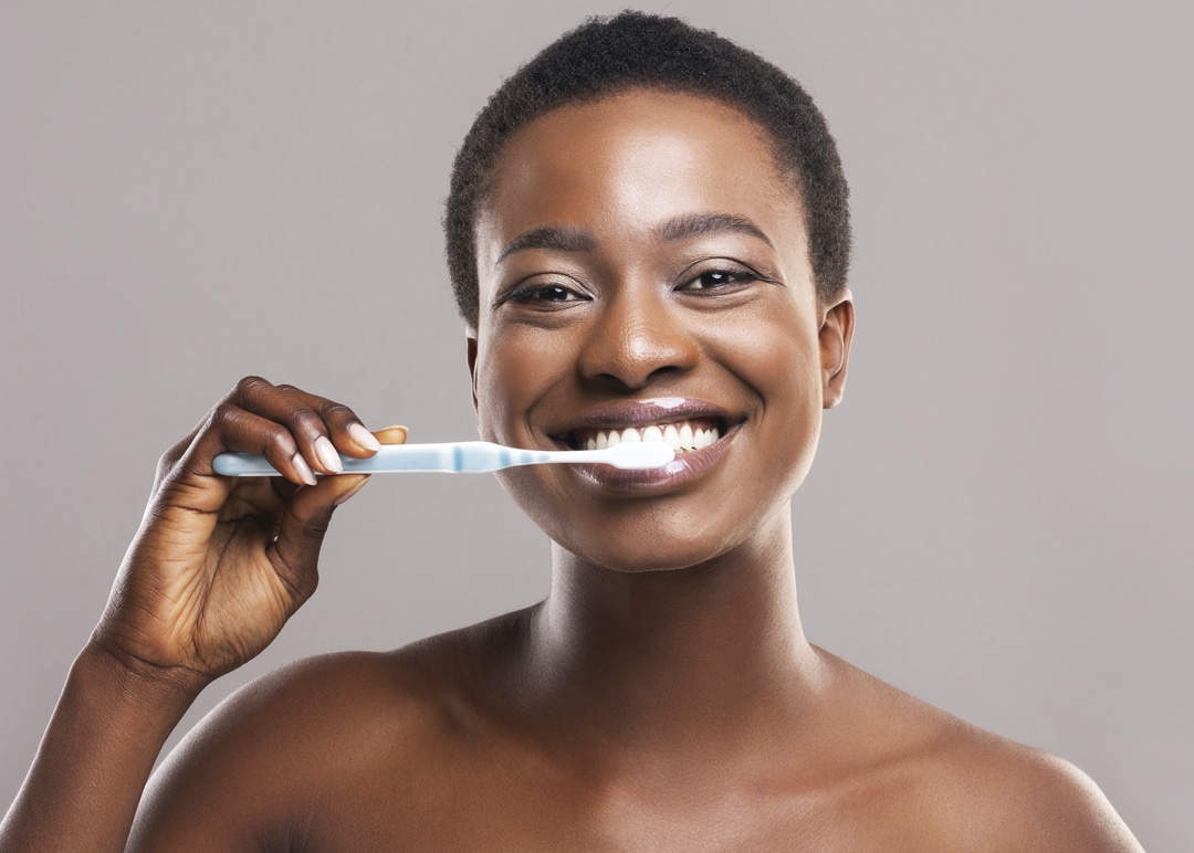 yotuel pasos rutina higiene dental - Tips para tener los dientes más blancos