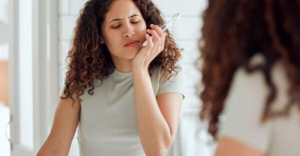 7 consejos para prevenir y cuidar las encías sensibles / 7 tips to prevent and care for sensitive gums